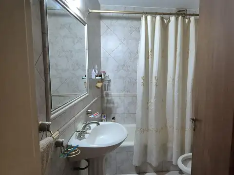 EXCEPCIONAL 2 DORMITORIOS  78 M  DOS BALCONES  AMPLIO, LUMINOSO Y RENOVADO