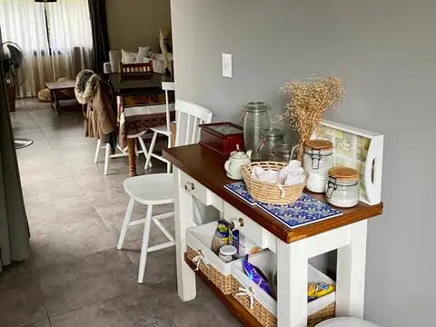 Casa 3 ambientes con 2 baños