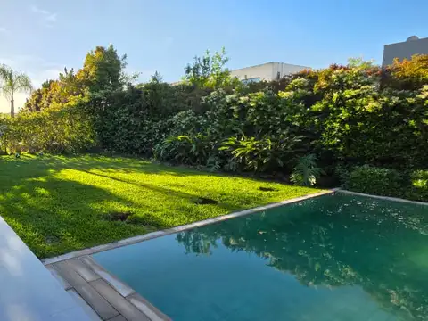 Casa en Alquiler Temporal de 4 dormitorios