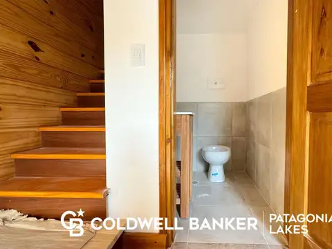 VENTA Casa de 90m2 ubicada en barrio Tres Cerros sobre lote de 280m2, Villa La Angostura.