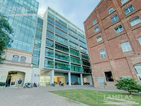 Oficina en Venta con 1 cochera