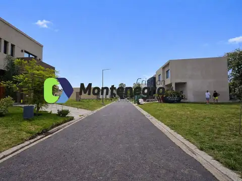 Terreno en Venta en Sourigues, USD 38.000