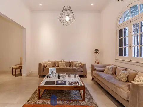 Depto Tipo Casa en Venta 70 años