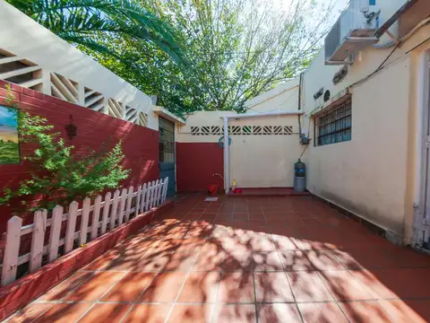 Depto Tipo Casa en Venta en Lanus Oeste, USD 53.000