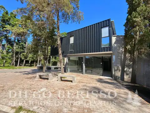 LOCAL COMERCIAL EN LOS CARDALES 100