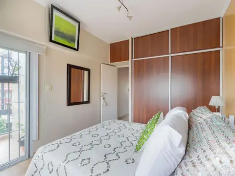 Depto Tipo Casa en Venta en Bernal Oeste, USD 84.000
