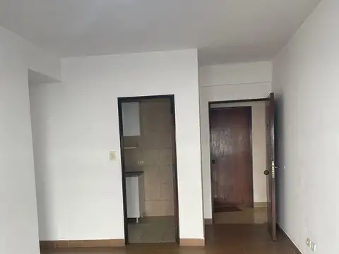 Alsina 2200, Piso 2