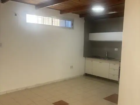 Depto tipo PH en Alquiler