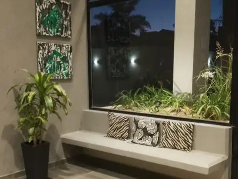 Av Ricardo Balbin 2100