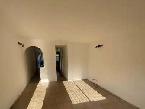 Depto Tipo Casa en Venta en San Fernando Vias  /  Libertador a Rio, USD 99.000