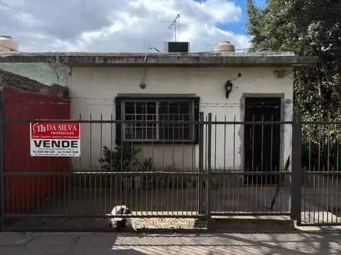 Depto Tipo Casa en Venta en Merlo Sur, USD 48.000