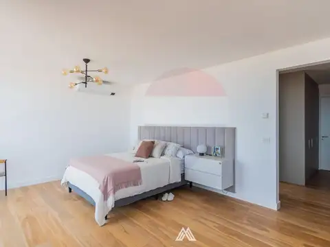 Departamento en Venta con 2 cocheras
