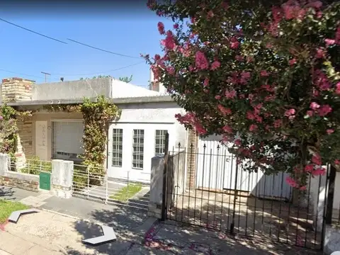 Casa Chalet  en Venta en Zárate, G.B.A. Zona Norte, Argentina