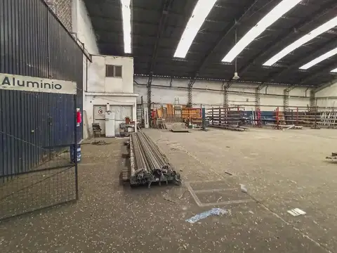 Galpón en Jorge Cura