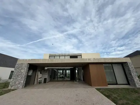 CASA 5 AMBIENTES VENTA EN LA PROVIDENCIA CANNING