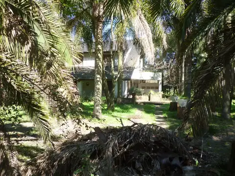 Chalet Sobre 2 Lotes