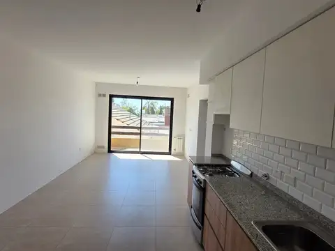 Departamento en Alquiler en Pacheco Sur, $ 850.000