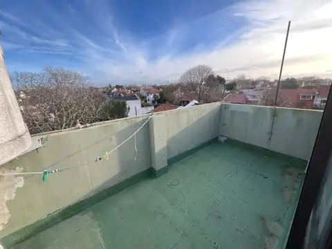 Depto Tipo Casa en Venta en La Perla Sur, USD 90.000