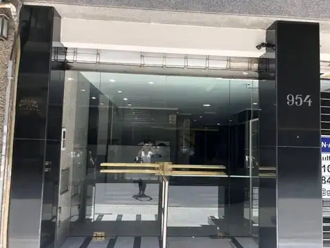 Avenida Rivadavia 900