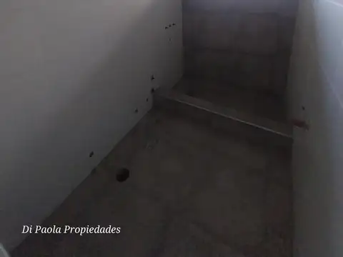 Depto Tipo Casa en Venta con 2 cocheras