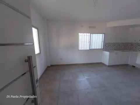 Depto Tipo Casa en Venta de 2 ambientes