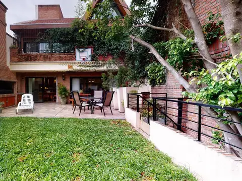 Casa 7 ambientes con 4 baños