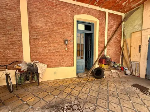 VENTA CASA A REFACCIONAR 6 AMBIENTES VILLA LURO