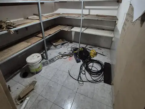 Galpón en Los Polvorines. Alquiler