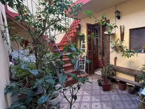 Rocamora  al 4000, PH 3 Ambientes C/Dependencia, Patio y Terraza Propia, 103m2 Totales, Almagro