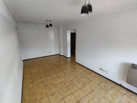 Buenos Aires 500, Piso 4