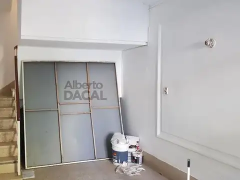 Oficina 7 ambientes con 3 baños