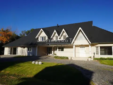 Casa en venta 5 ambientes en San Diego C.C