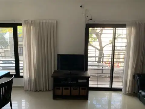 Depto Tipo Casa en Alquiler de 3 dormitorios