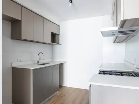 Cabildo 4600, Piso 1