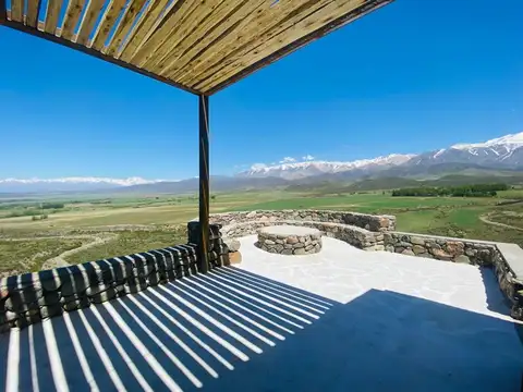 Casa en Venta en La Carrera, USD 445.000