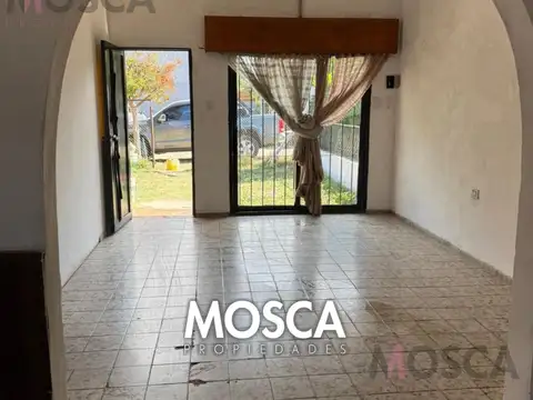 Casa 3 ambientes con 1 baño