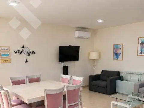 CASA EN VENTA EN MARI MENUCO | TENIS CLUB – 2 DORMITORIOS – NEUQUÉN