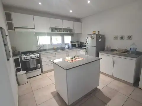 Casa en Venta en Club Miralagos, USD 185.000