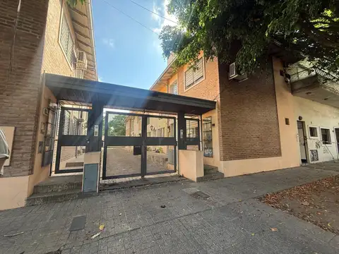 Departamento 2 AMB c/Cochera en alquiler en Villa Ballester