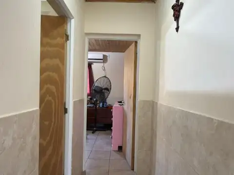 Casa 4 ambientes con 1 baño