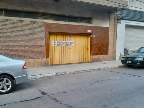 Venta cochera cubierta baulera Ramos Mejía Norte