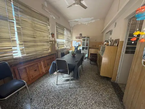 VENTA CASA 3 AMBIENTES CON PILETA EN RAMOS MEJIA