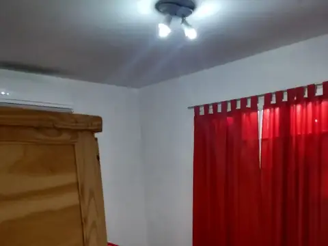 "AMPLIO DEPARTAMENTO EN PRIMER PISO"