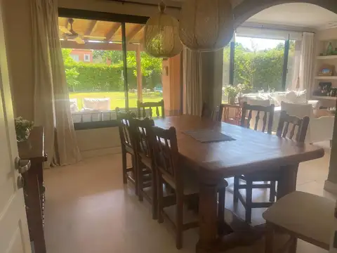 Casa en Alquiler Temporal de 4 dormitorios