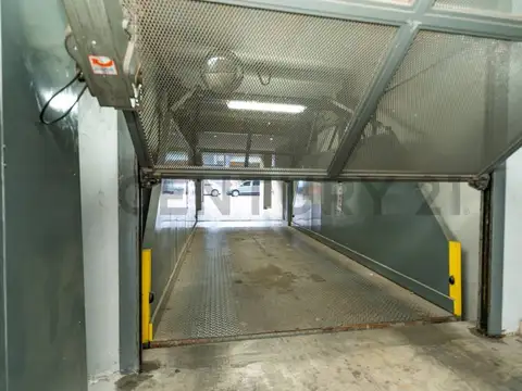 Avenida Beiro 3300, Piso 0