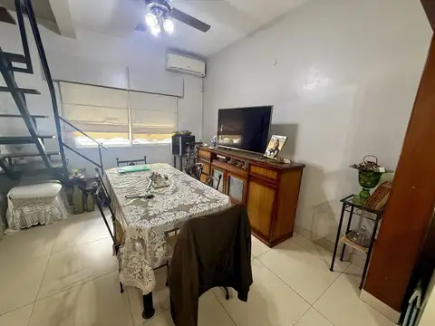 Casa de 3 dormitorios, patio y terraza