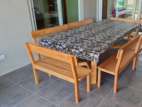 Casa en Alquiler con 1 cochera