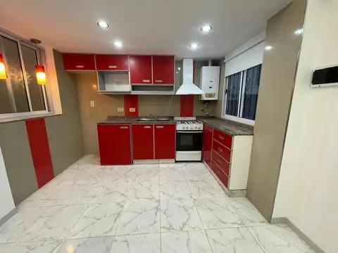 Depto Tipo Casa en Venta en Parque Patricios, USD 110.000