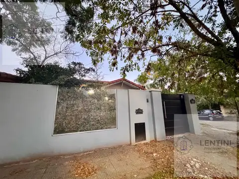 Casa en Venta en Ciudad Jardin del Palomar, USD 250.000