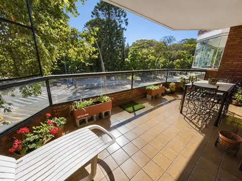 Increíble Piso con cochera y balcón aterrazado en PALERMO BOTANICO